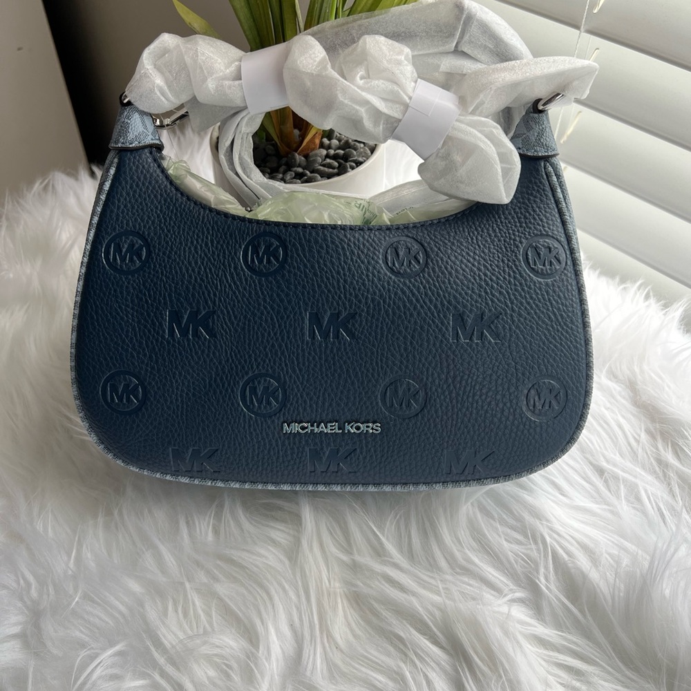 Michael kors embossed medium cora shoulder bag - Picture 2 of 7